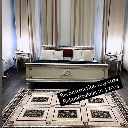 Csaky Palace Bratislava 3 Екстер'єр фото