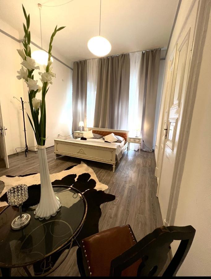 Csaky Palace Bratislava 3 Екстер'єр фото