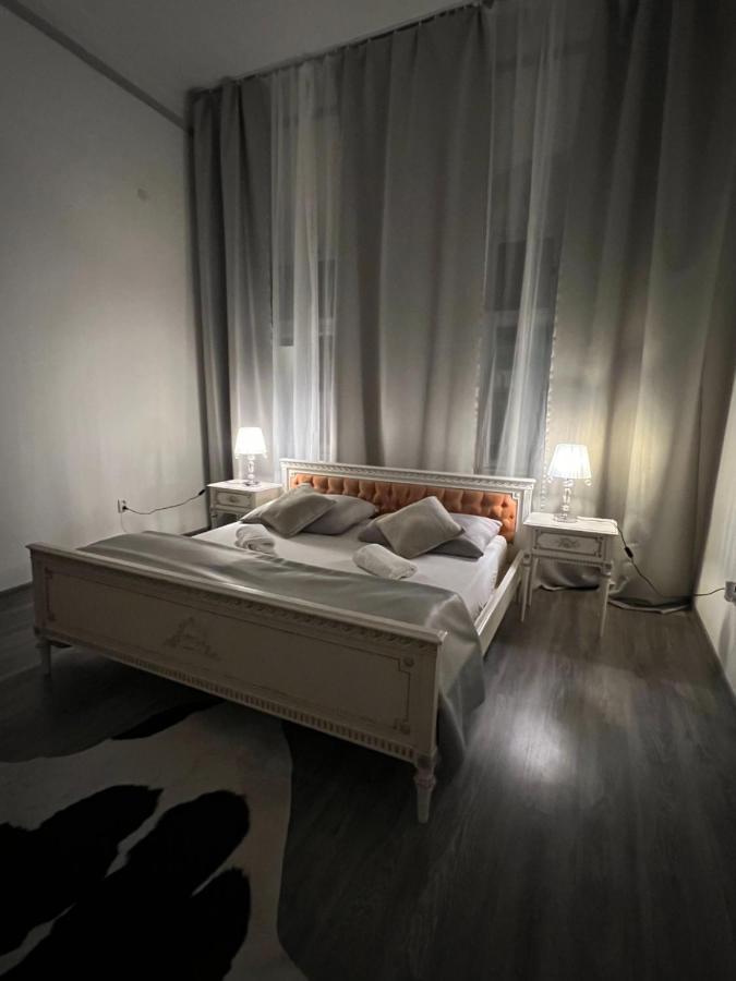 Csaky Palace Bratislava 3 Екстер'єр фото